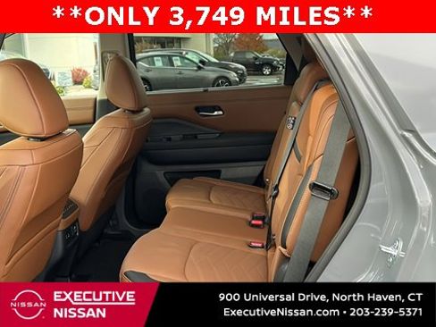 Certified 2025 Nissan Pathfinder Platinum w/ Cargo Package image 24