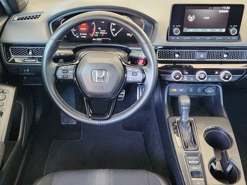 Used 2025 Honda Civic Sport image 25