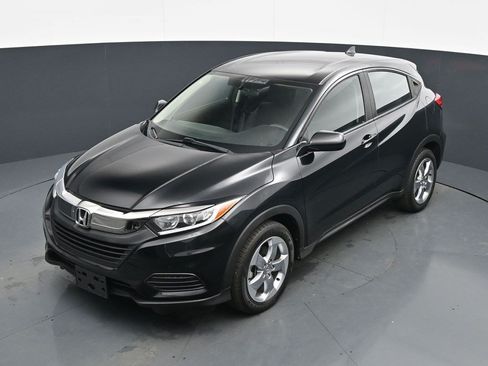 Used 2021 Honda HR-V LX image 12
