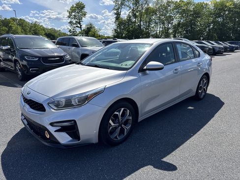 Used 2019 Kia Forte LXS FWD image 19