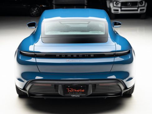 Used 2022 Porsche Taycan 4S image 25