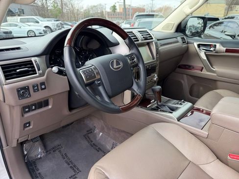 Used 2019 Lexus GX 460 Premium image 9