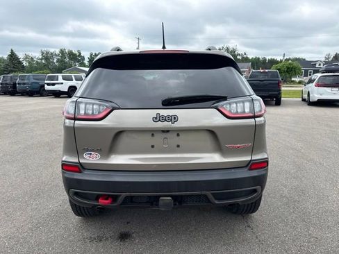 Used 2020 Jeep Cherokee Trailhawk AWD/4WD image 4