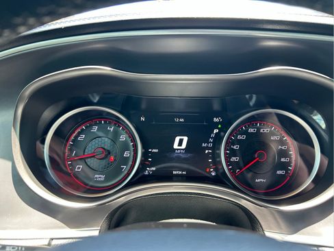 Certified 2019 Dodge Charger Scat Pack w/ Dynamics Package RWD image 27