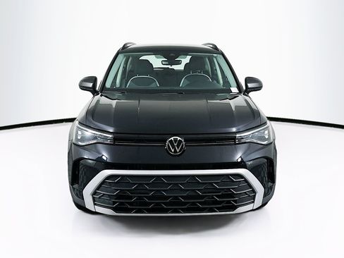 Used 2025 Volkswagen Taos S FWD image 2