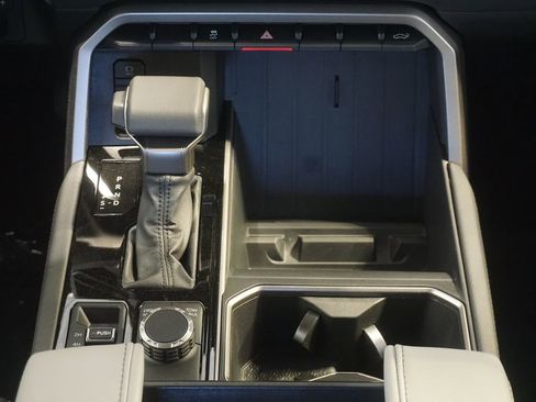 New 2026 Toyota Tundra Limited AWD/4WD image 31