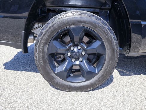 Used 2019 RAM 1500 Big Horn image 12