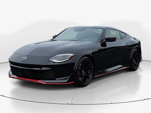 Used 2024 Nissan Z NISMO w/ Floor Mat Package image 7