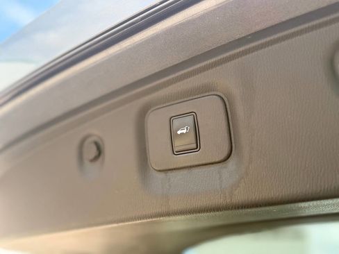 Used 2019 INFINITI QX60 Luxe image 40