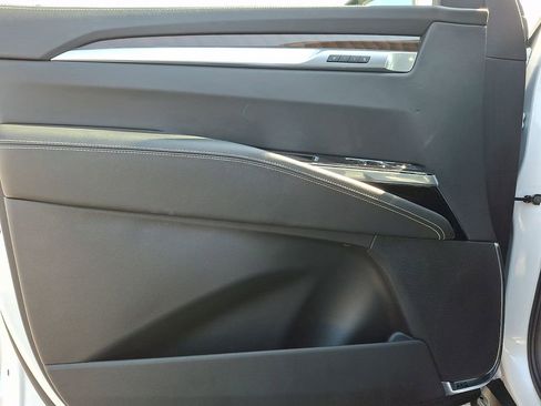 Used 2025 Cadillac Escalade Sport Platinum image 15