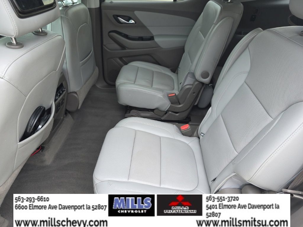 Used 2018 Chevrolet Traverse Premier AWD/4WD image 16
