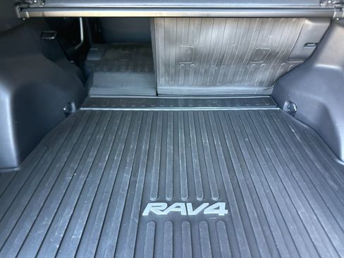 Used 2024 Toyota RAV4 XLE w/ Convenience Package AWD/4WD image 15