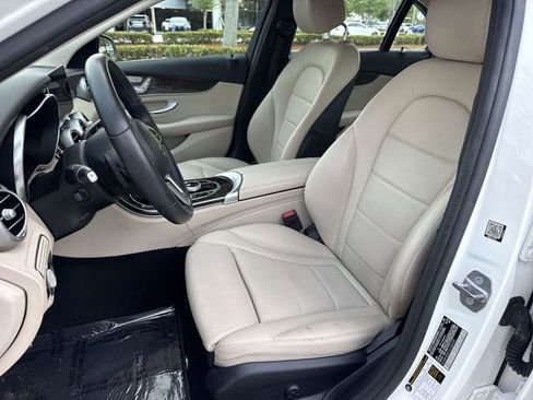 Used 2019 Mercedes-Benz C 300 Sedan image 11