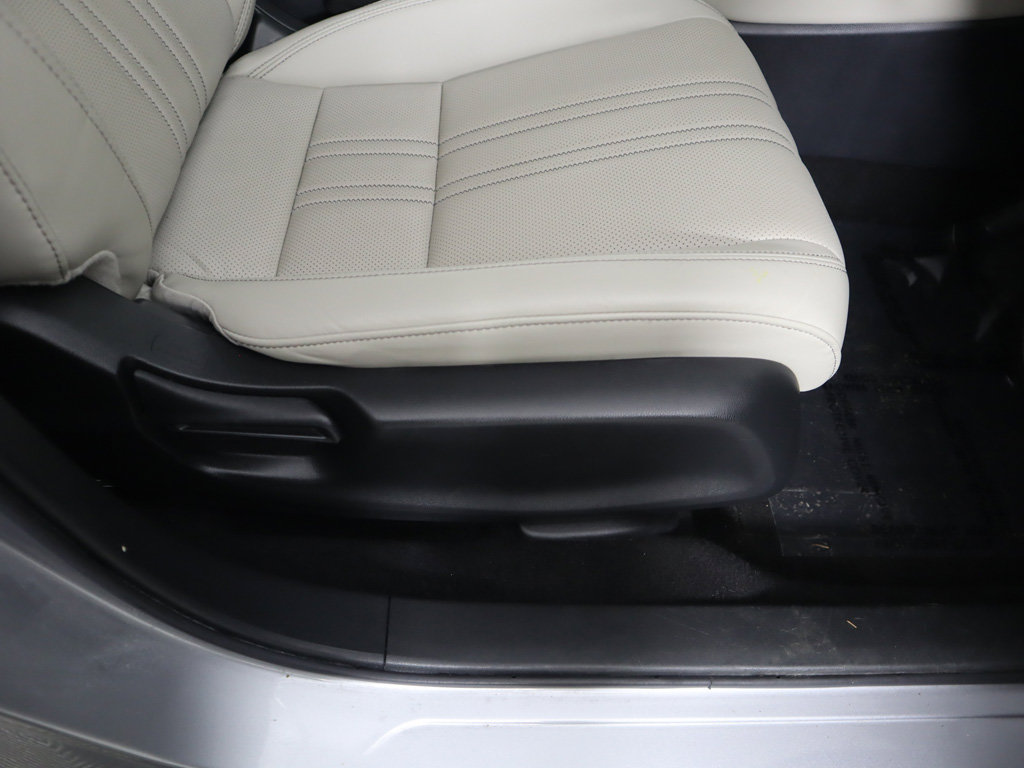 Used 2024 Honda HR-V EX-L image 29