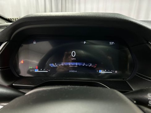 Used 2024 Jeep Grand Cherokee Altitude image 15