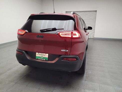 Used 2016 Jeep Cherokee Latitude image 7