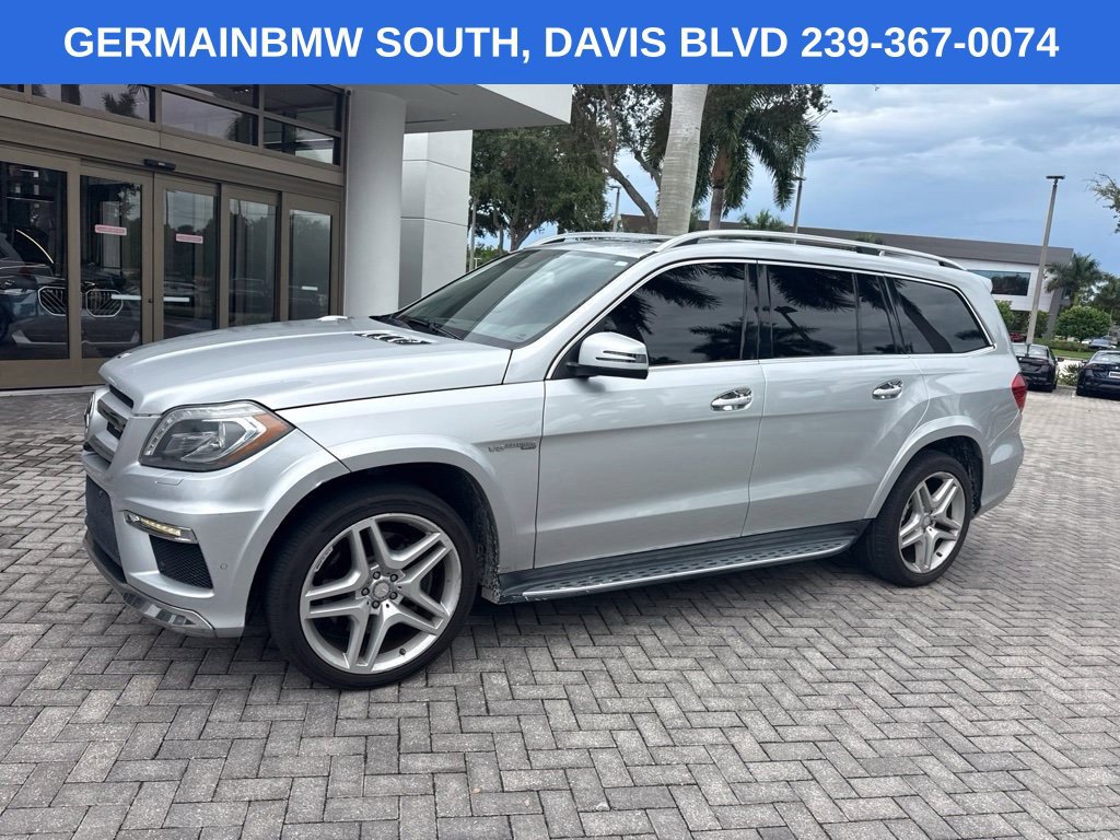 Used 2015 Mercedes-Benz GL 550 4MATIC image 3