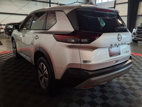 Used 2023 Nissan Rogue SV AWD/4WD image 5