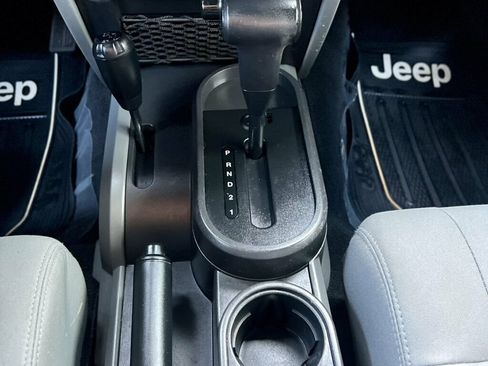 Used 2010 Jeep Wrangler Unlimited Sport AWD/4WD image 17