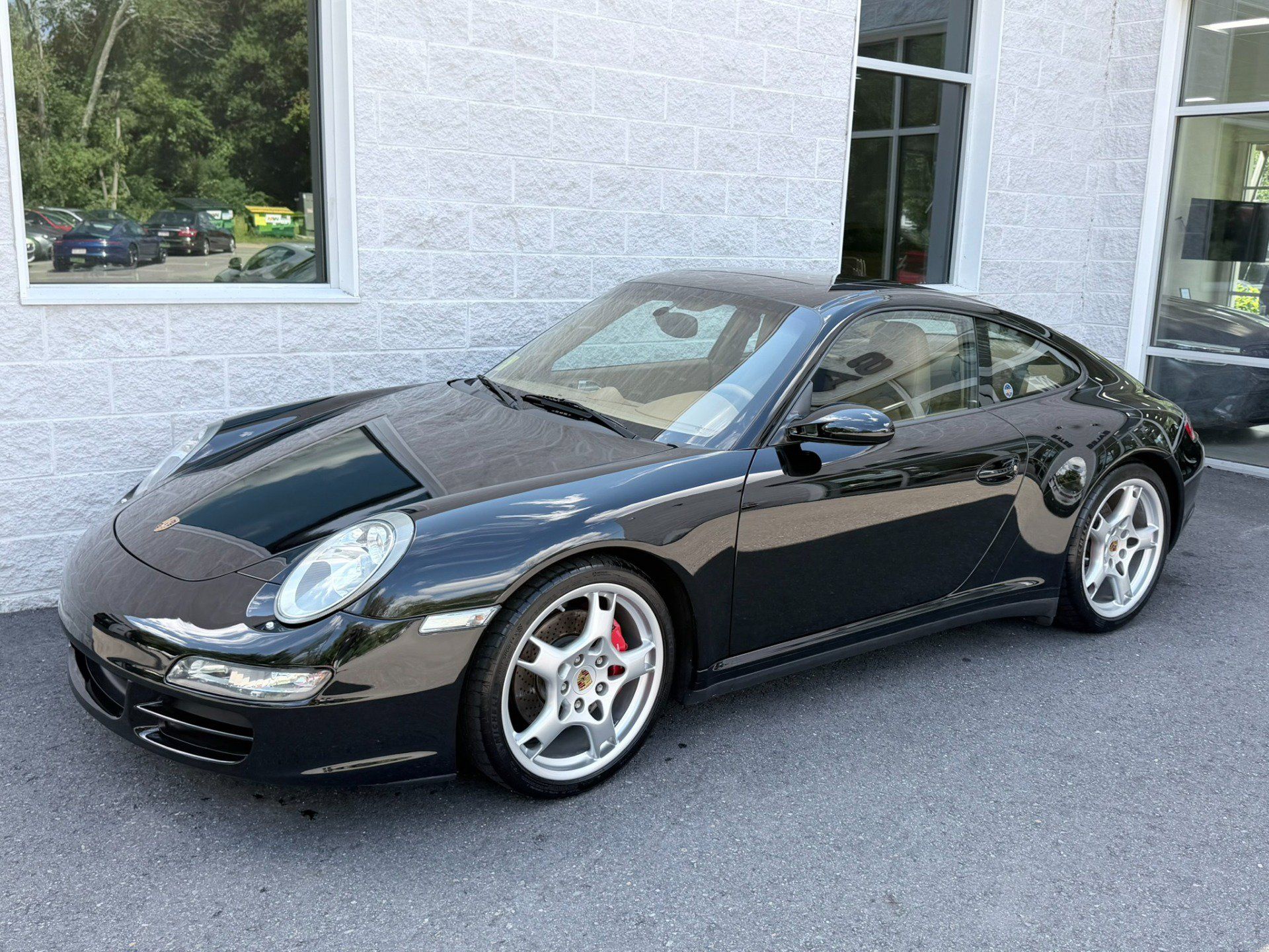 Used 2006 Porsche 911 Carrera 4S AWD/4WD image 2