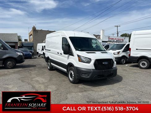 Used 2022 Ford Transit 250 Medium Roof image 3