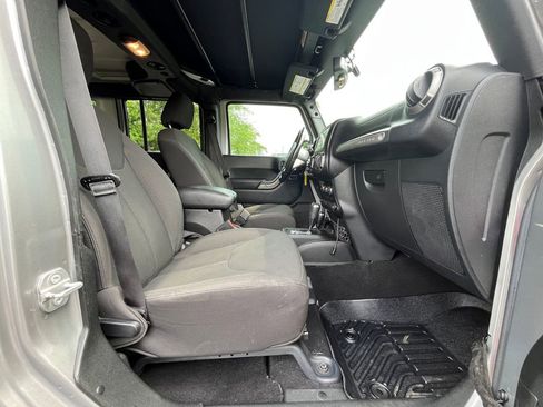 Used 2016 Jeep Wrangler Unlimited Sport w/ Quick Order Package 24S image 21
