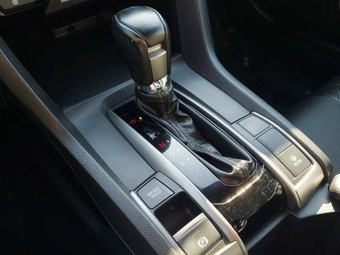 Used 2019 Honda Civic Sport Touring image 15