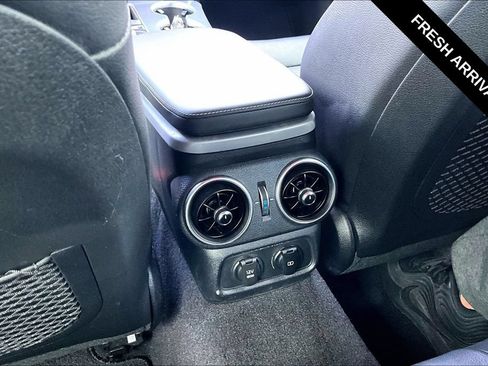 Used 2021 Kia Stinger GT AWD/4WD image 11