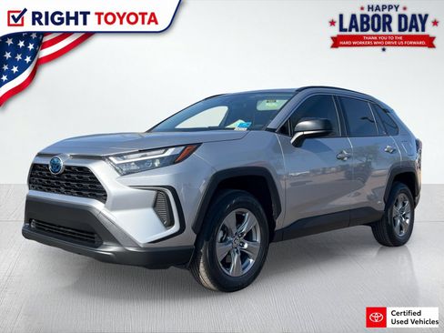 Certified 2024 Toyota RAV4 LE AWD/4WD image 1