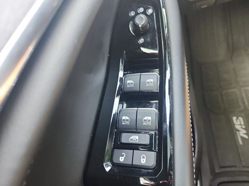 Used 2024 Jeep Grand Cherokee L Overland w/ Rear Seat Video Group I image 24