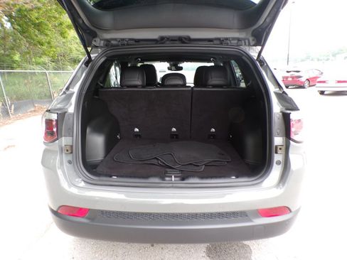 Used 2024 Jeep Compass Limited AWD/4WD image 17