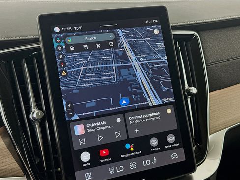 Used 2025 Volvo XC90 B6 Plus image 22