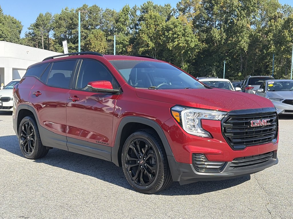 Used 2022 GMC Terrain SLE w/ Driver Convenience Package FWD image 25