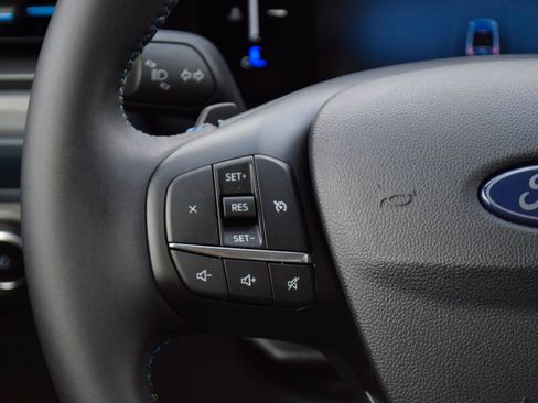 New 2025 Ford Maverick Lobo image 9