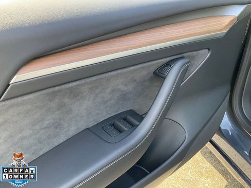 Used 2023 Tesla Model 3 Standard Range image 24