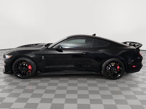 Used 2022 Ford Mustang Shelby GT500 w/ Technology Package RWD image 5