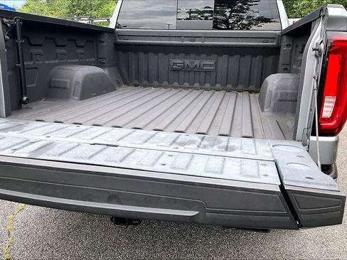 Used 2019 GMC Sierra 1500 SLT w/ SLT Premium Plus Package AWD/4WD image 33
