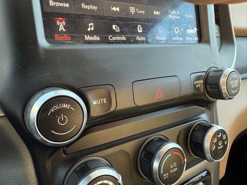 Used 2019 RAM 1500 Big Horn image 25