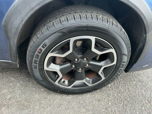 Used 2013 Subaru Crosstrek 2.0i Premium image 30