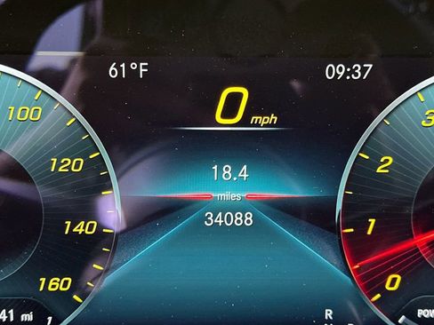 Certified 2023 Mercedes-Benz E 450 Cabriolet image 31