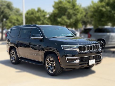 Used 2023 Jeep Wagoneer 4WD w/ Premium Group I image 5
