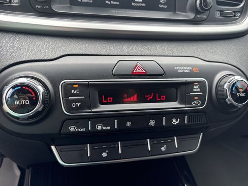 Used 2019 Kia Sorento EX image 30