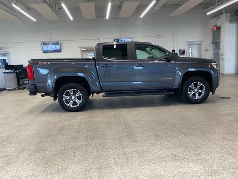 Used 2017 Chevrolet Colorado Z71 AWD/4WD image 4