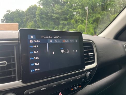 Used 2026 Hyundai Venue SEL FWD image 20