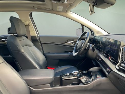 Used 2025 Kia Sportage EX w/ EX Premium Package image 15