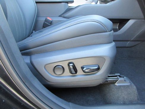 New 2026 Lexus TX 500h AWD image 30
