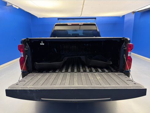 Used 2021 Chevrolet Silverado 1500 Custom RWD image 24