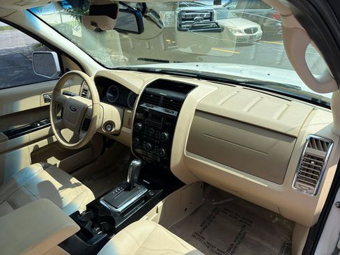Used 2009 Ford Escape Limited FWD image 35