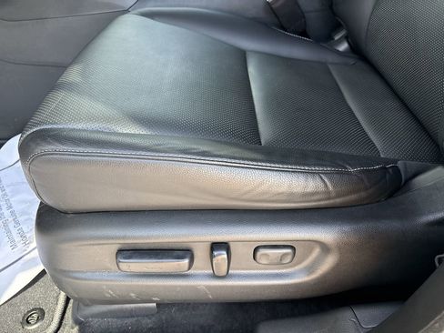 Used 2023 Honda Ridgeline RTL-E image 16