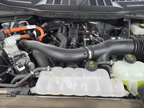 Used 2024 Ford F150 Lariat w/ Equipment Group 502A High AWD/4WD image 15